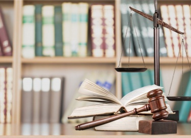 Корпоративные споры между учредителями могут касаться выхода из состава участников, оспаривания сделок или распределения долей. Узнайте, как разреш...