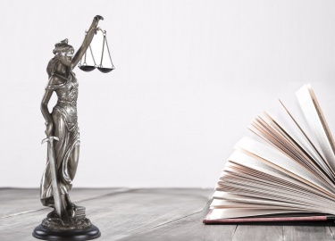 Как действовать при спорах с туроператорами? Узнайте, что делать при отмене путевки, задержке рейса или непредоставле...